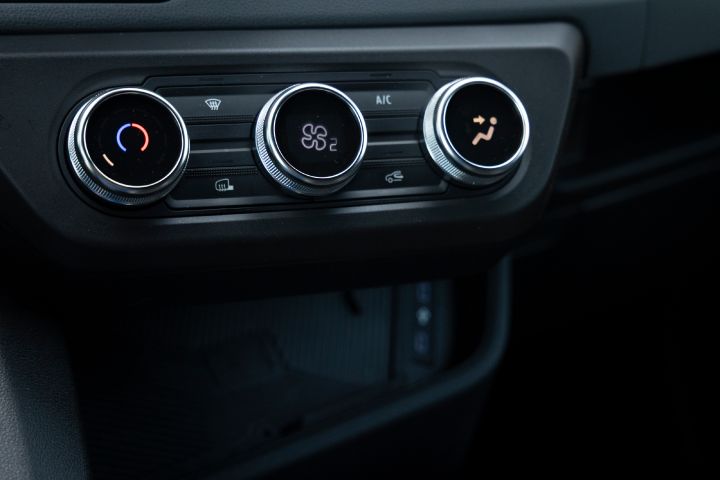 Ujęcie detalu wnętrza Nissan Interstar LCV