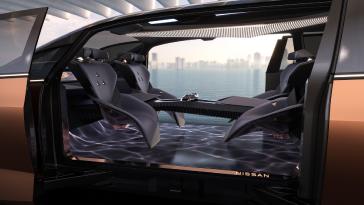 El espacioso interior es posible gracias a la Nissan Electric Vehicle Technology Vision