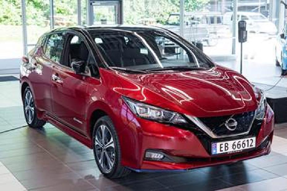 Nissan celebra la producción de la unidad número 500 mil de LEAF 