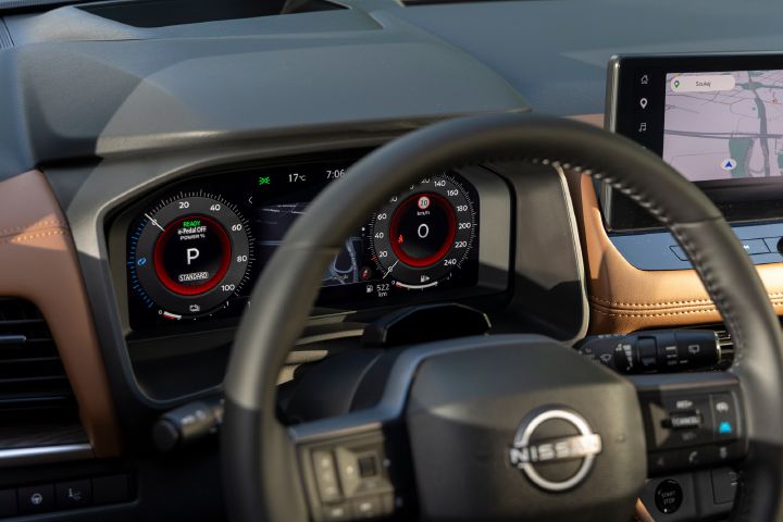 Nowy Nissan X‑Trail Tekna+ – wnętrze