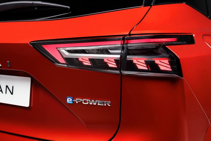 Nissan Qashqai, il primo crossover di sempre si rinnova ed è ancora più Qashqai