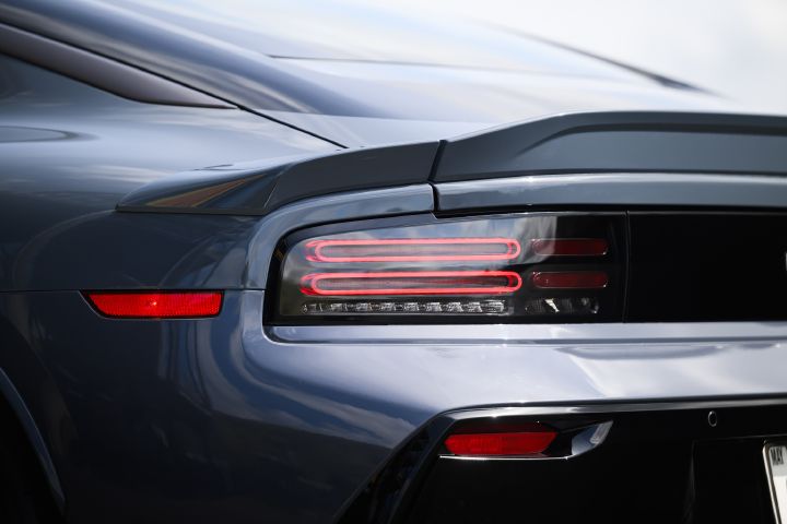 NISMO manual features rear bumper corners shaped for cleaner air separation
