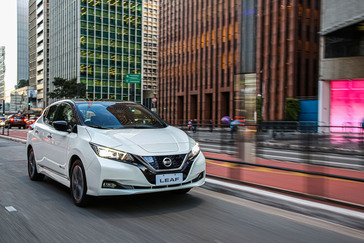 Novo Nissan LEAF chega ao mercado brasileiro e inaugura um novo patamar no segmento de veículos elétricos