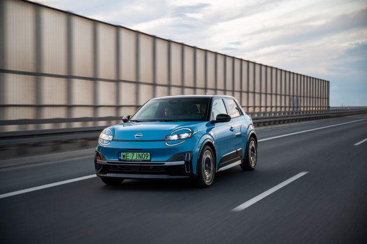 Nowy elektryczny Nissan Micra – ujęcie dynamiczne