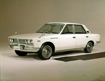 【中古】 誰かが私を狙っている/日本メール・オーダー/ローレル・ウィンズロー 日産 ローレル（価格:438万円, 茨城県, 物件番号:35067690