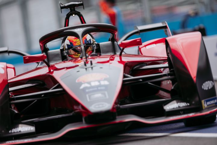 Front view of Sébastien Buemi on track