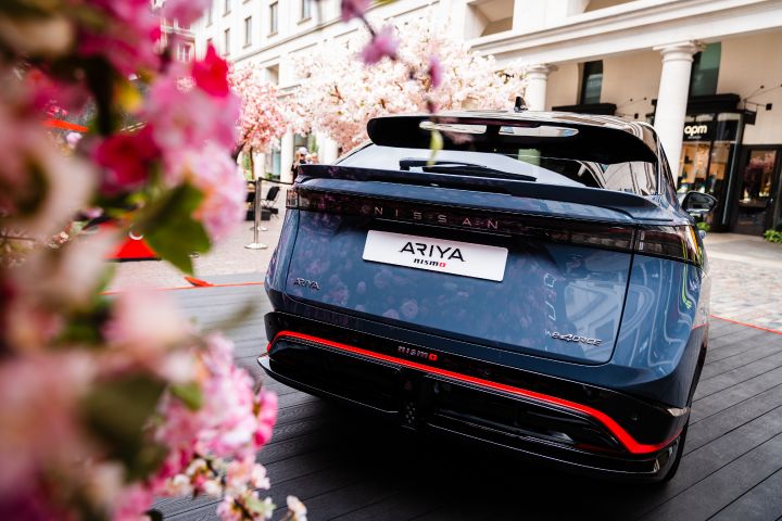 Nissan Ariya NISMO bakfra