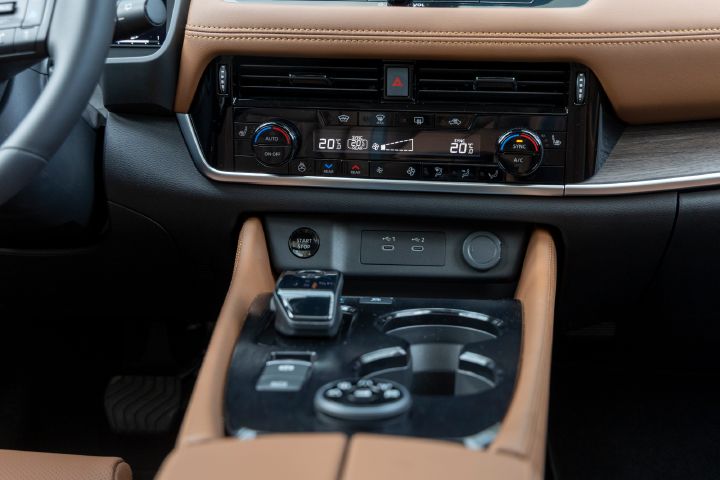Nowy Nissan X‑Trail Tekna+ – wnętrze