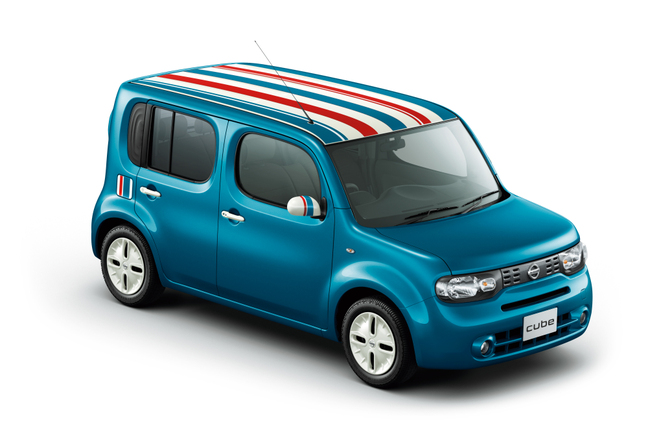 日産キューブ Z12 デコキューブ 1710