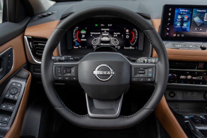 Nowy Nissan X‑Trail Tekna+ – wnętrze