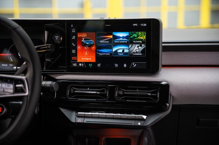 Nowy elektryczny Nissan Micra – wnętrze