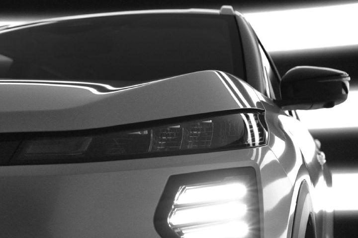 Faro izquierdo del SUV