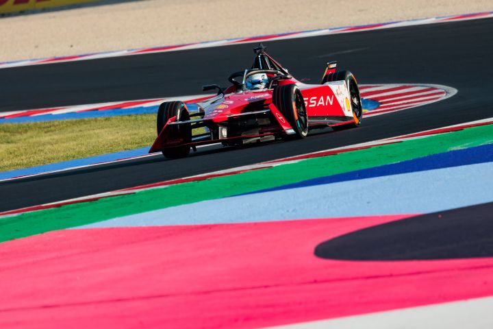 Sacha FENESTRAZ van het Nissan Formula E Team in actie in de Nissan e‑4ORCE 04, tijdens de Misano E-Prix 2024, de vijfde ronde van het ABB FIA Formula E World Championship 2023-24, op het Misano World Circuit Marco Simoncelli, verreden van 11 april tot 14 2024 in Misano Adriatico, Italië – Foto: Germain Hazard / DPPI