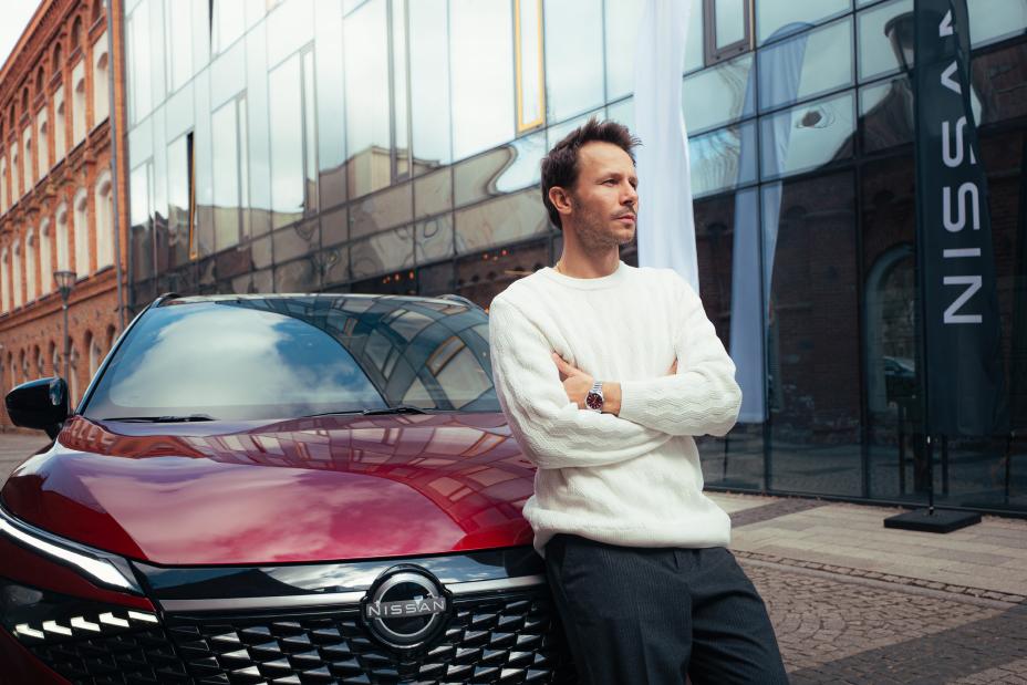 Mateusz Banasiuk i czerwony Qashqai