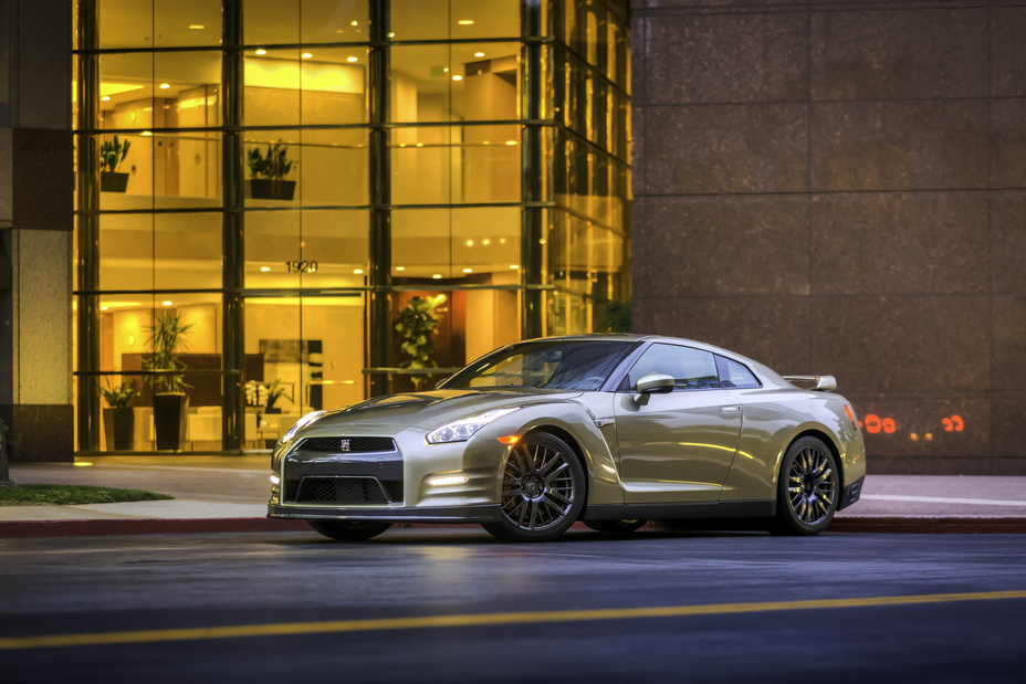 2016 Nissan GT-R Press Kit