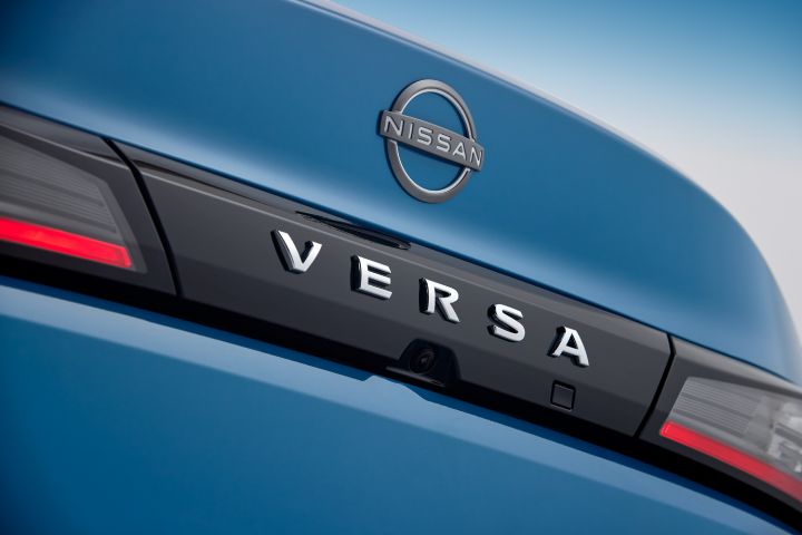 Fotografía de  Nissan Versa 2026 del batch.