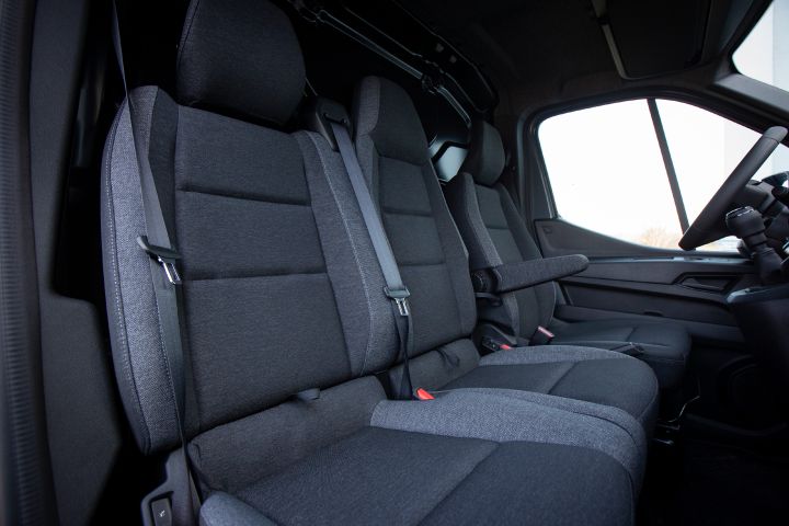 Ujęcie wnętrza kabiny Nissan Interstar LCV