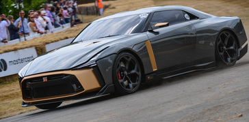 Nissan factory GT3 racers Lucas Ordóñez and Alex Buncombe drive the Nissan GT-R50 by Italdesign up one of the most famous hills in motorsport