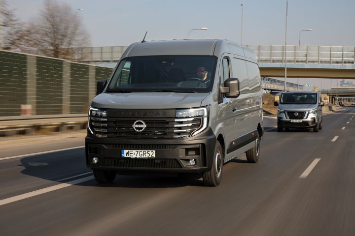 Ujęcie dynamiczne Nissan Interstar i Primastar
