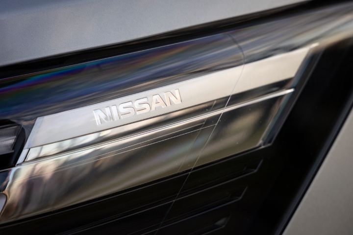 Ujęcie detalu nadwozia Nissan Primastar LCV