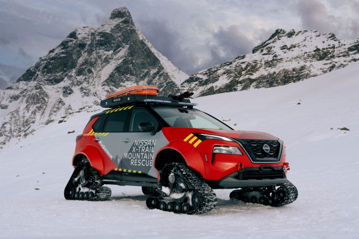 Nissan X‑Trail Mountain Rescue na śniegu