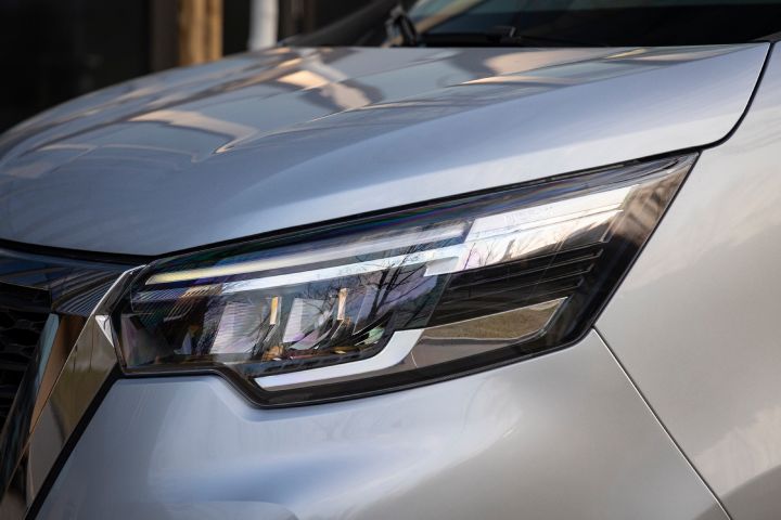 Ujęcie detalu nadwozia Nissan Primastar LCV