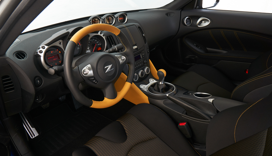 Nissan Announces U S Pricing For 19 370z Coupe 370z Nismo And 370z Roadster