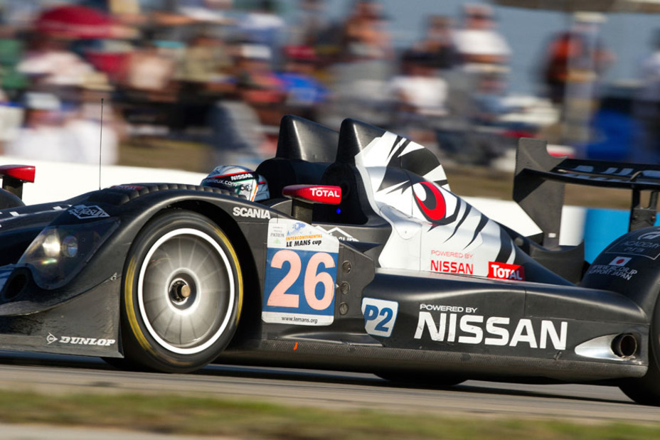 NISSAN MAKES SUCCESSFUL RETURN TO INTERNATIONAL SPORTS CAR RACING AT
