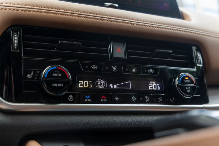 Nowy Nissan X‑Trail Tekna+ – wnętrze