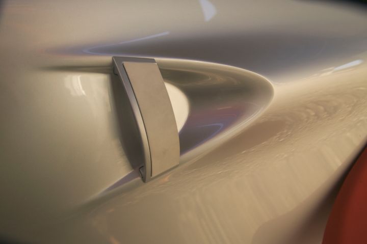 Detail shot of the door handles on the Nissan Actic Concept.