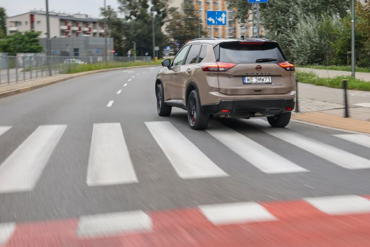Nowy Nissan X‑Trail N-Trek – ujęcie dynamiczne