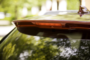 The 2019 Nissan Rogue offers progressive, emotive styling. The Nissan signature "V-Motion" grille and headlights with LED signature Daytime Running Lights help enhance Rogue's robust, dynamic presence.