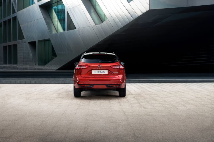 Nissan Qashqai, il primo crossover di sempre si rinnova ed è ancora più Qashqai