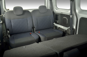 New Nissan NV200 and NV350 Panel Vans Shake Up LCV Market