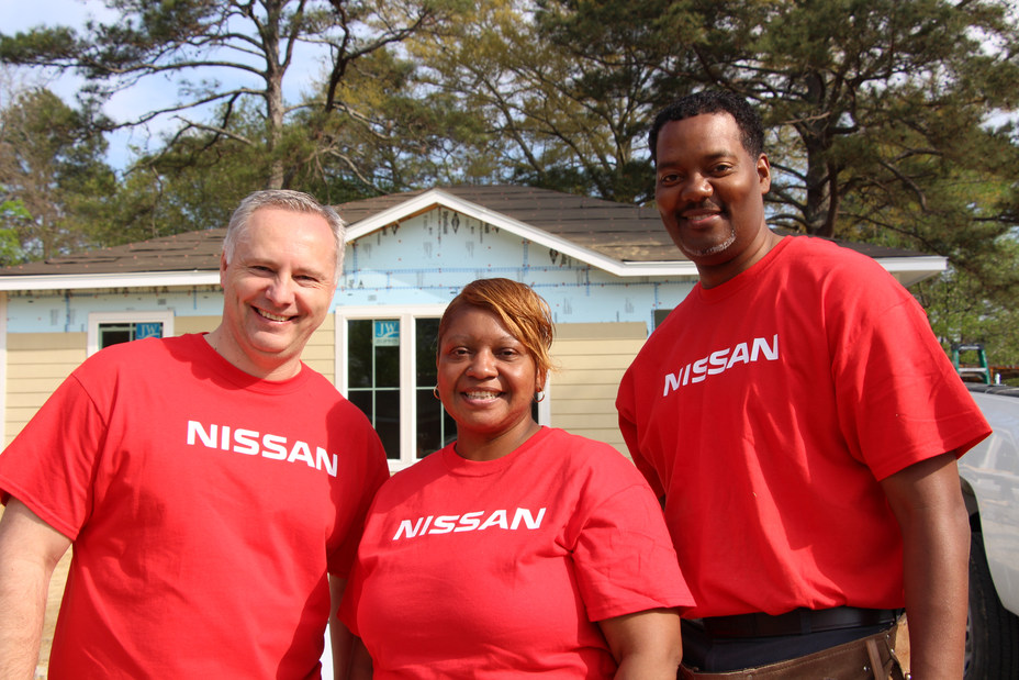 Nissan Canton employees work with Habitat for Humanity to build new