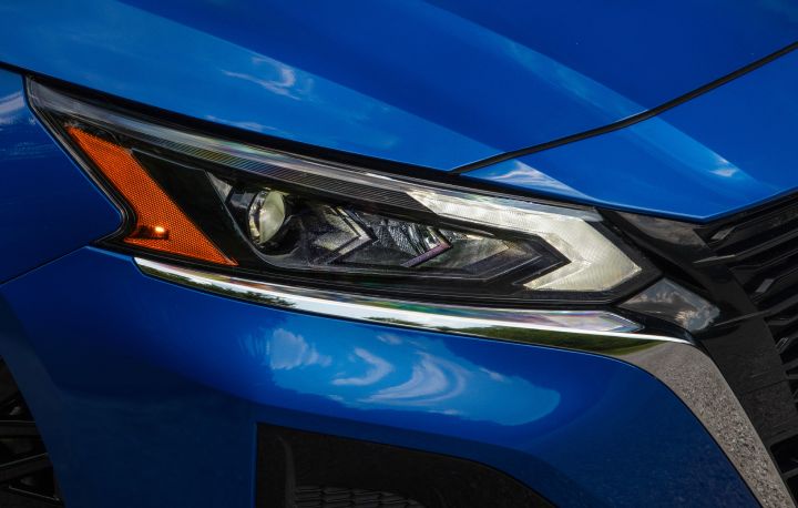 Close-up of the front right-side headlamp on the 2024 Altima SV Special Edition