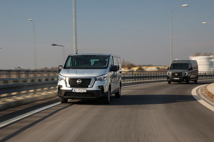 Ujęcie dynamiczne Nissan Primastar i Interstar