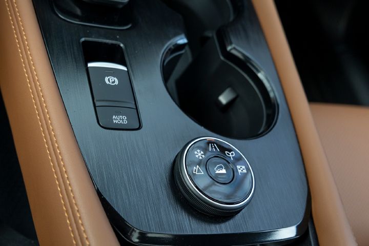 Nowy Nissan X‑Trail Tekna+ – wnętrze