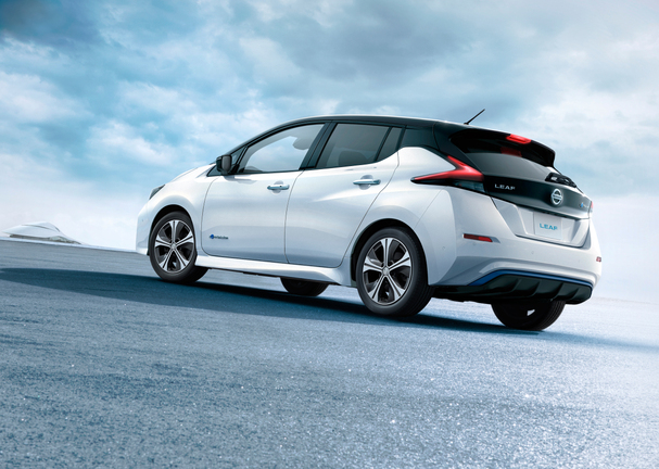 Nissan LEAF_24