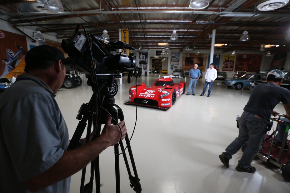 Nissan GT-R LM NISMO visita a garagem de Jay Leno