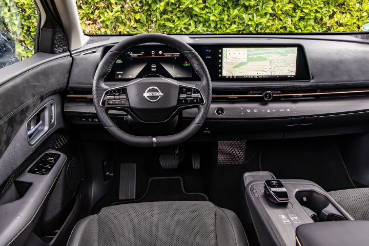 Cockpit des Nissan Ariya