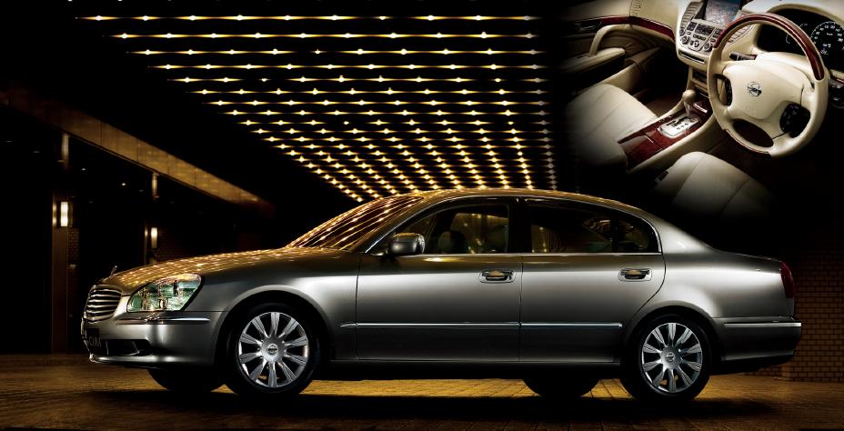 シーマ誕生20周年を記念し、期間限定車「450XV 20thリミテッド」を発売