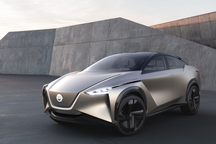 A front right angled view of the Nissan IMx KURO concept