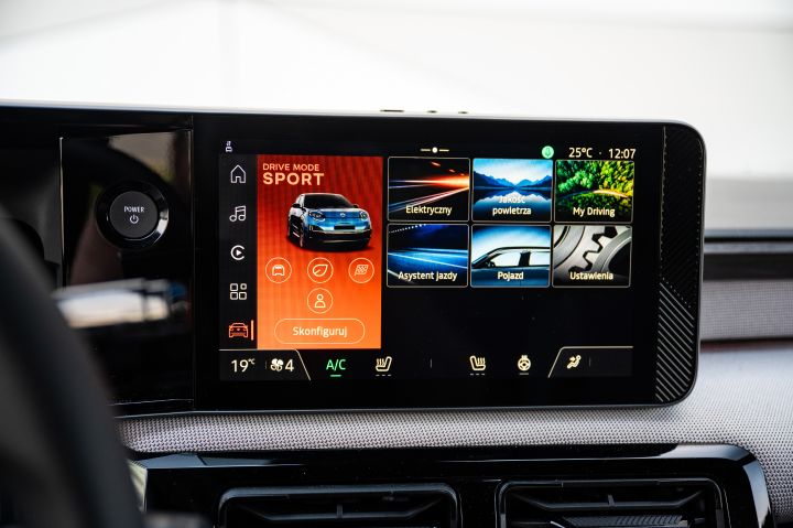 Nowy elektryczny Nissan Micra – wnętrze