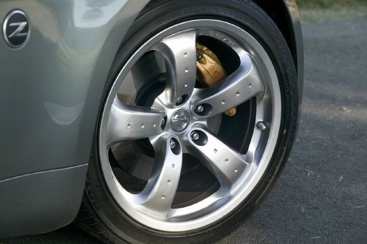 Close up of a wheel on a 350Z Tack Edition.