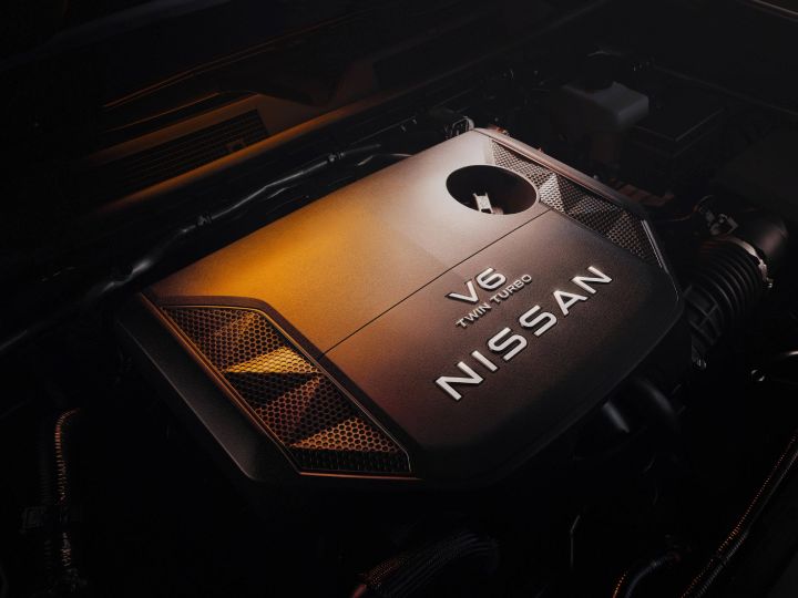 Top angle shot of Nissan Patrol engine