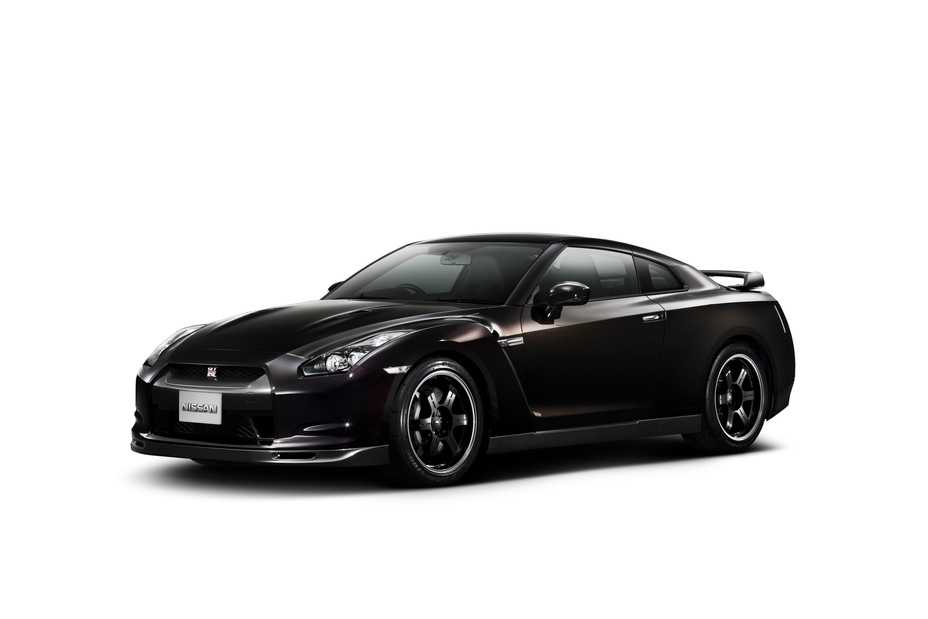 NISSAN ANNOUNCES NEW GT-R SPECV MODEL