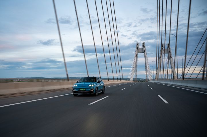 Nowy elektryczny Nissan Micra – ujęcie dynamiczne