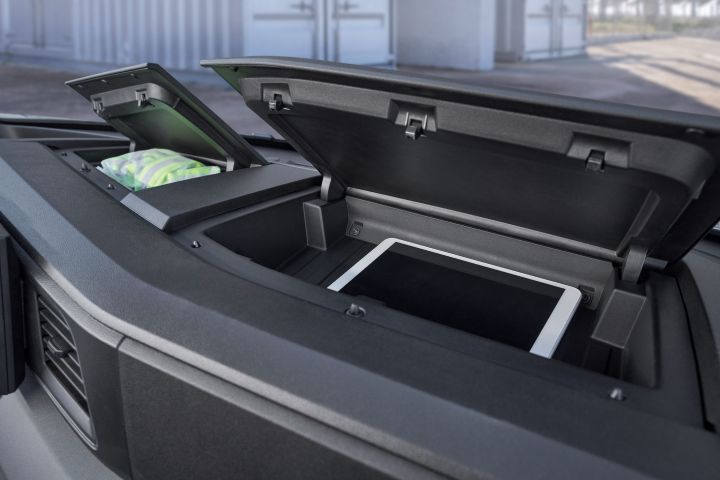 All-new Nissan Interstar - interior cabin storage elements