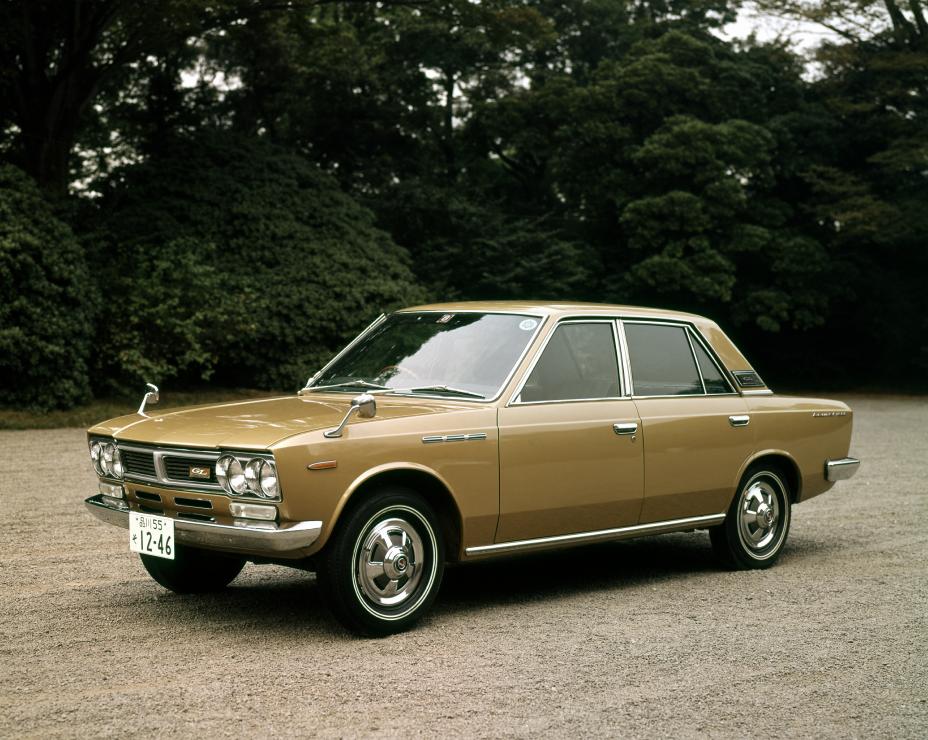 新型「ニッサン・ローレル1800」ならびに「ニッサン・ローレル1800GL」発売